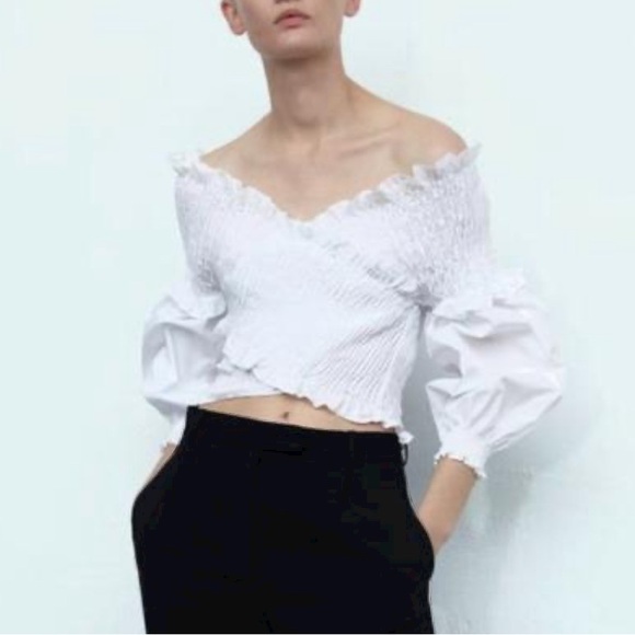 NWT Zara White Off the Shoulder Crop Top - Picture 1 of 3